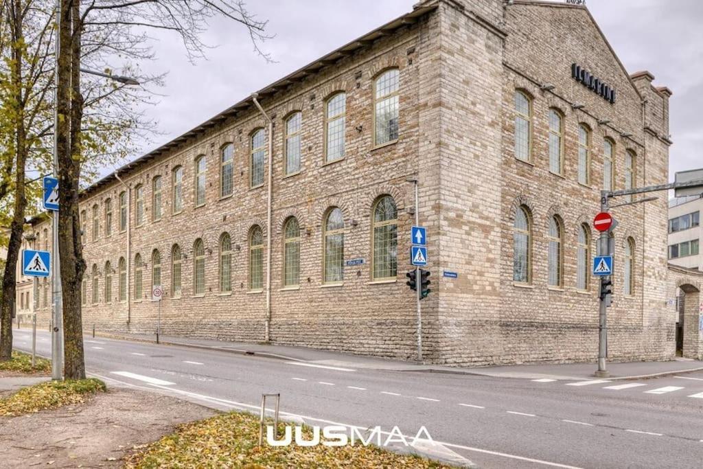 Charming Loft Near Old Town Daire Tallinn Dış mekan fotoğraf